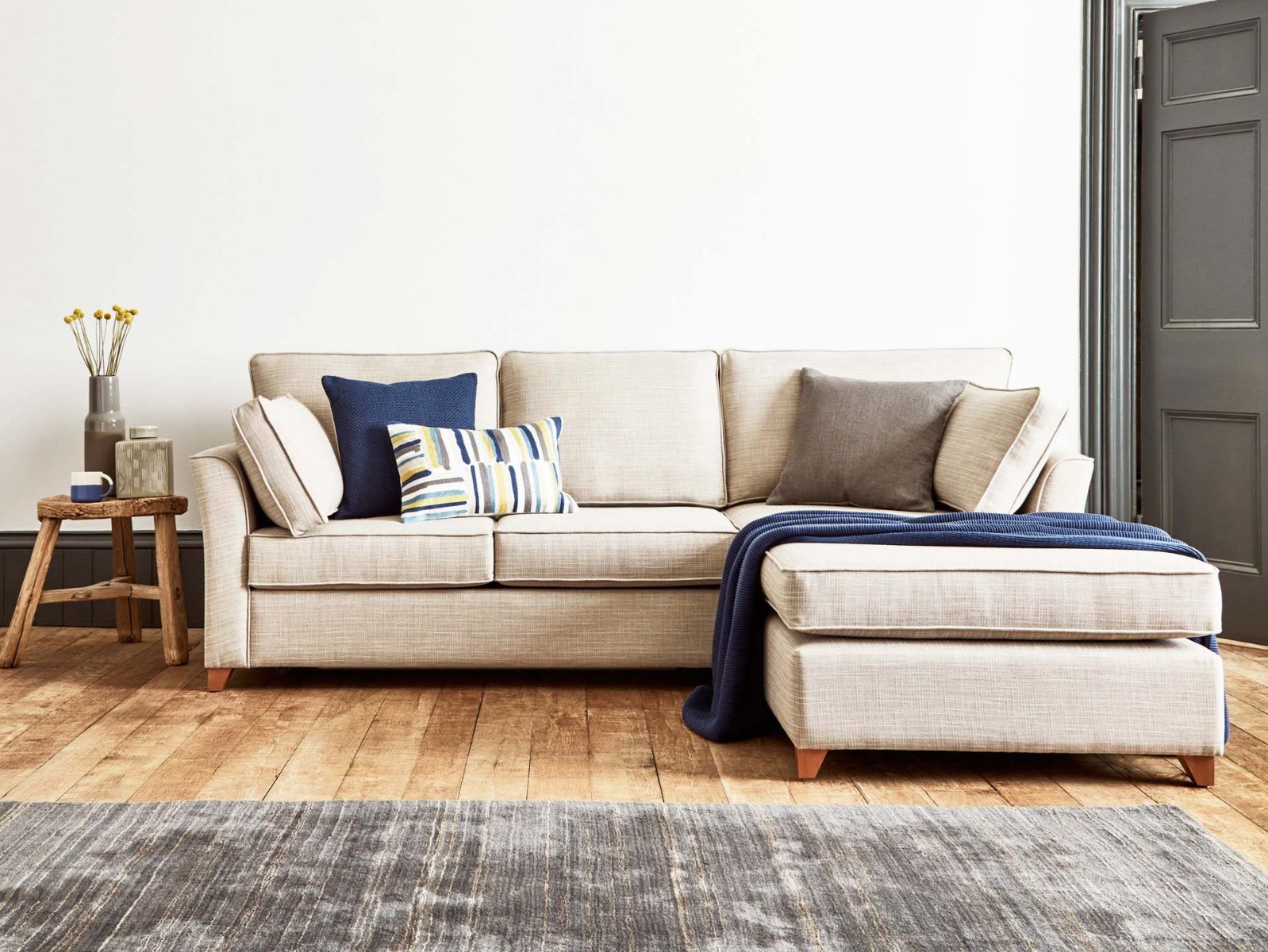 The Elmley 5 Seater Right Chaise Sofa Bed